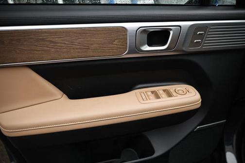 Ecotronic Gray 2026 Hyundai SANTA FE Limited