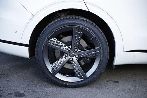 2024 Genesis GV70 2.5T AWD