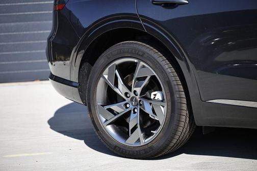 Makalu Gray 2025 Genesis Electrified GV70 Advanced AWD