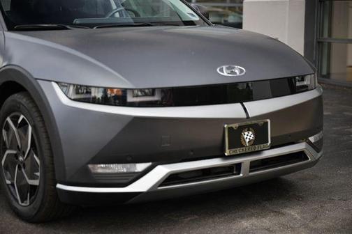 Shooting Star (Matte Gray) 2024 Hyundai IONIQ 5 SEL
