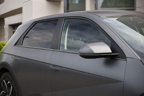 Shooting Star (Matte Gray) 2024 Hyundai IONIQ 5 SEL