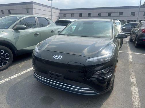 Abyss Black Pearl 2023 Hyundai KONA EV SE