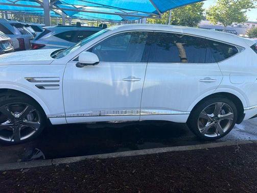 Uyuni White 2023 Genesis GV80 3.5T