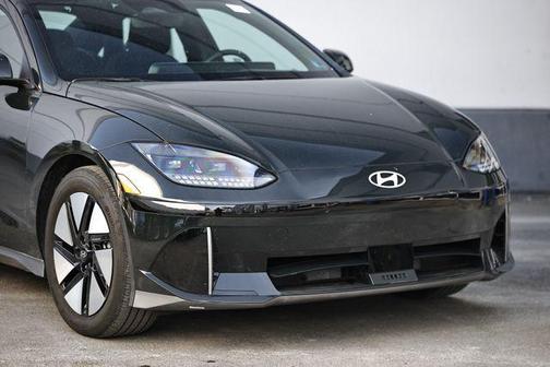 2024 Hyundai IONIQ 6 SE