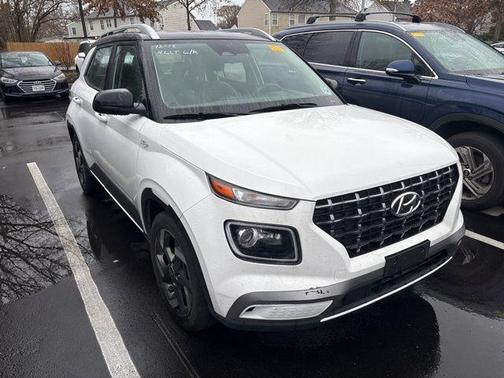 2023 Hyundai VENUE Limited