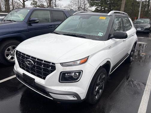2023 Hyundai VENUE Limited