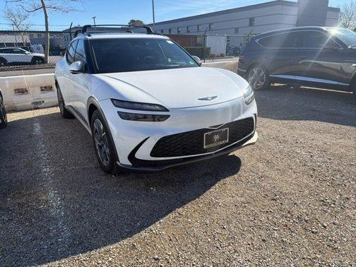 2025 Genesis GV60 Standard AWD