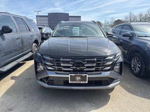 Phantom Black 2025 Hyundai TUCSON Limited