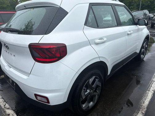 Lunar White 2025 Hyundai VENUE SEL