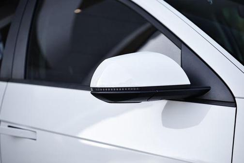 Atlas White 2024 Hyundai IONIQ 5 SEL