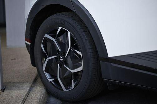 Atlas White 2024 Hyundai IONIQ 5 SEL