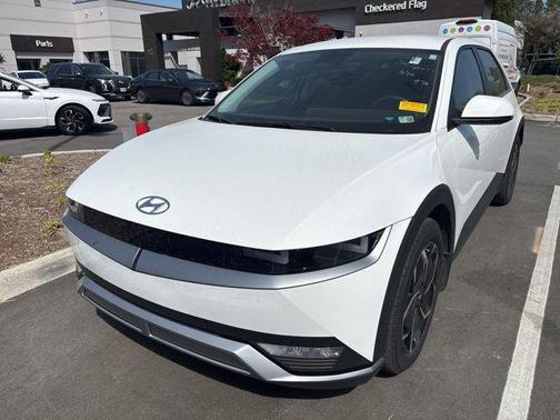 Atlas White 2024 Hyundai IONIQ 5 SEL