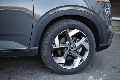 2024 Hyundai VENUE Limited