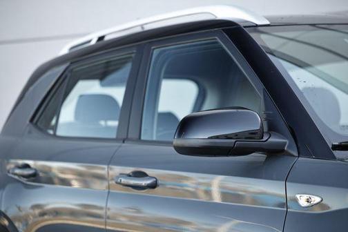 2024 Hyundai VENUE Limited