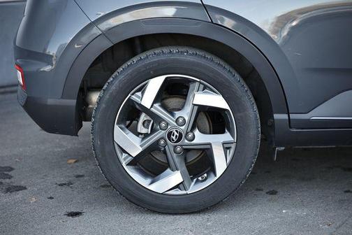 2024 Hyundai VENUE Limited