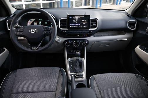 Denim w/White Roof 2026 Hyundai VENUE SEL w/Two-Tone Roof
