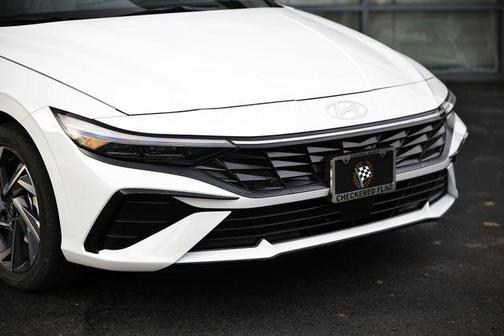 2025 Hyundai ELANTRA HEV Limited