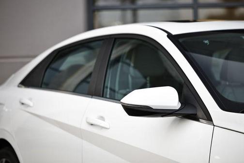 2025 Hyundai ELANTRA HEV Limited