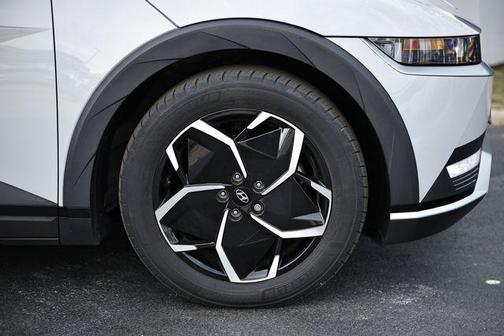 Cyber Gray 2023 Hyundai IONIQ 5 SEL