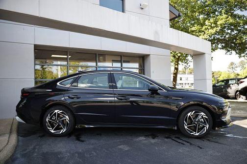 Carbon Blue 2026 Hyundai SONATA SEL