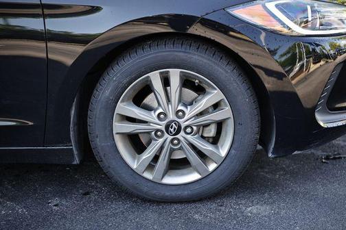 Phantom Black 2018 Hyundai ELANTRA SEL