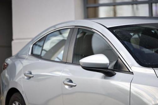 Sonic Silver Metallic 2021 Mazda Mazda3 2.0 FWD