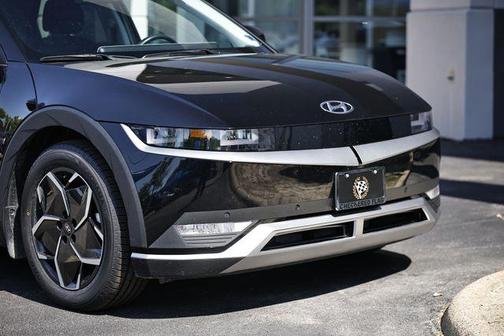 Abyss Black 2024 Hyundai IONIQ 5 SEL