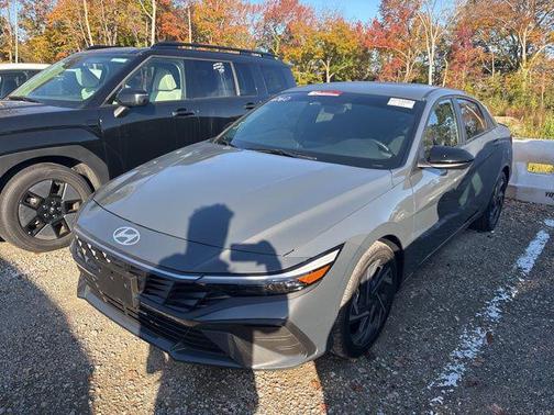 2025 Hyundai ELANTRA Sport