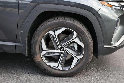 Dark Gray Metallic 2024 Hyundai TUCSON SEL