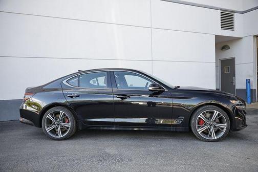 2025 Genesis G70 3.3T AWD Sport Advanced