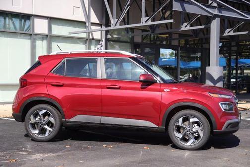 2025 Hyundai VENUE Limited