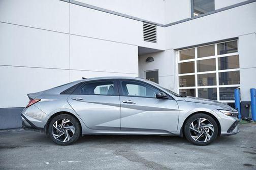 2025 Hyundai ELANTRA Sport