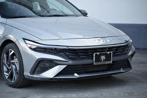 2025 Hyundai ELANTRA Sport