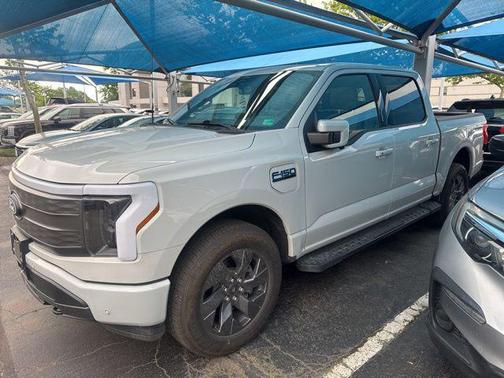 AVALANCHE 2024 Ford F-150 Lightning LARIAT