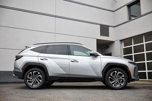 2025 Hyundai TUCSON Hybrid Limited