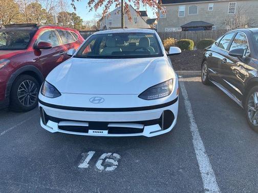 2024 Hyundai IONIQ 6 SEL