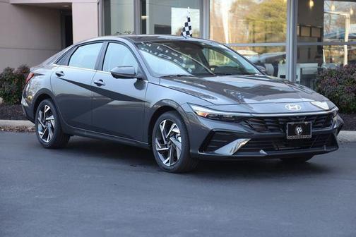 2025 Hyundai ELANTRA Limited