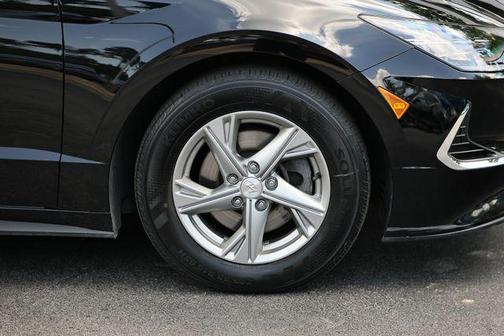 Onyx Black 2023 Hyundai SONATA SE