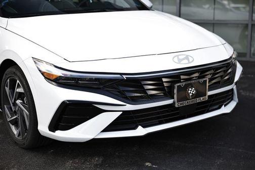 Serenity White 2025 Hyundai ELANTRA HEV Limited
