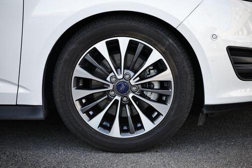 2017 Ford C-Max Energi Titanium