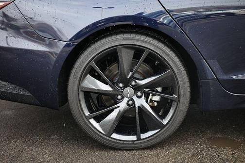 2023 Genesis G70 2.0T AWD