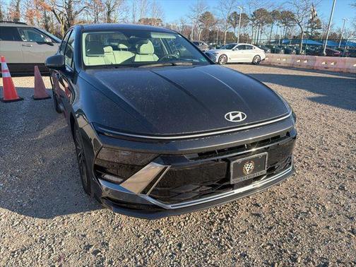 2024 Hyundai SONATA Hybrid SE