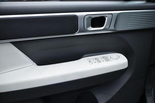 2025 Hyundai SANTA FE SE
