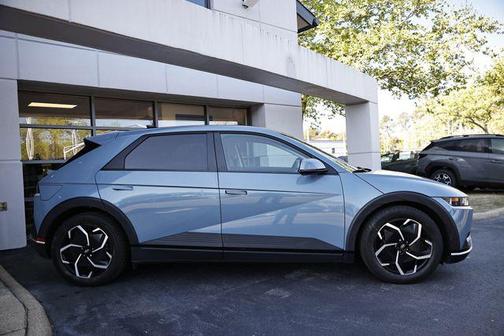 Lucid Blue 2024 Hyundai IONIQ 5 SE