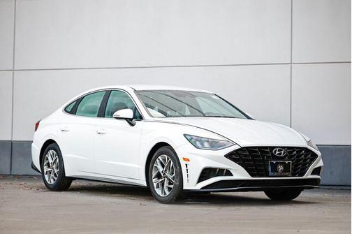 2022 Hyundai SONATA SEL
