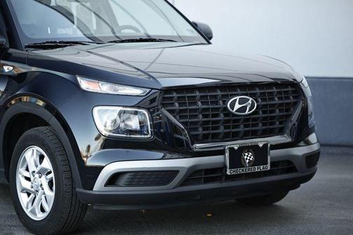 2023 Hyundai VENUE SE