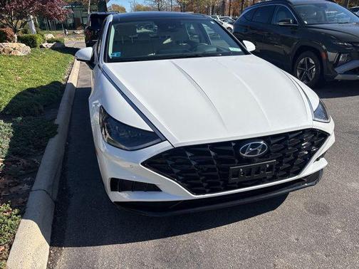 2023 Hyundai SONATA Limited