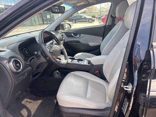 Ultra Black 2023 Hyundai KONA EV Limited