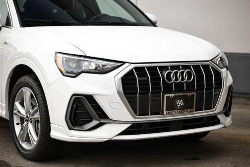 2022 Audi Q3 45 S line Premium