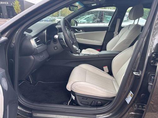 2025 Genesis G70 3.3T AWD Sport Advanced